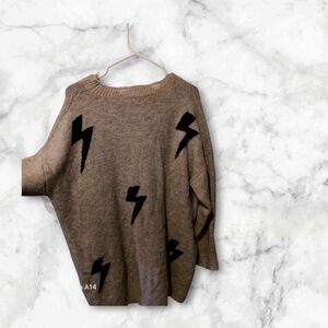 EASEL Distressed Oversized Sweater